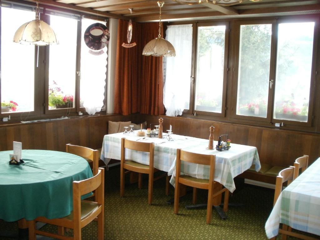 Hotel Pez Ault ديسنتس المظهر الخارجي الصورة
